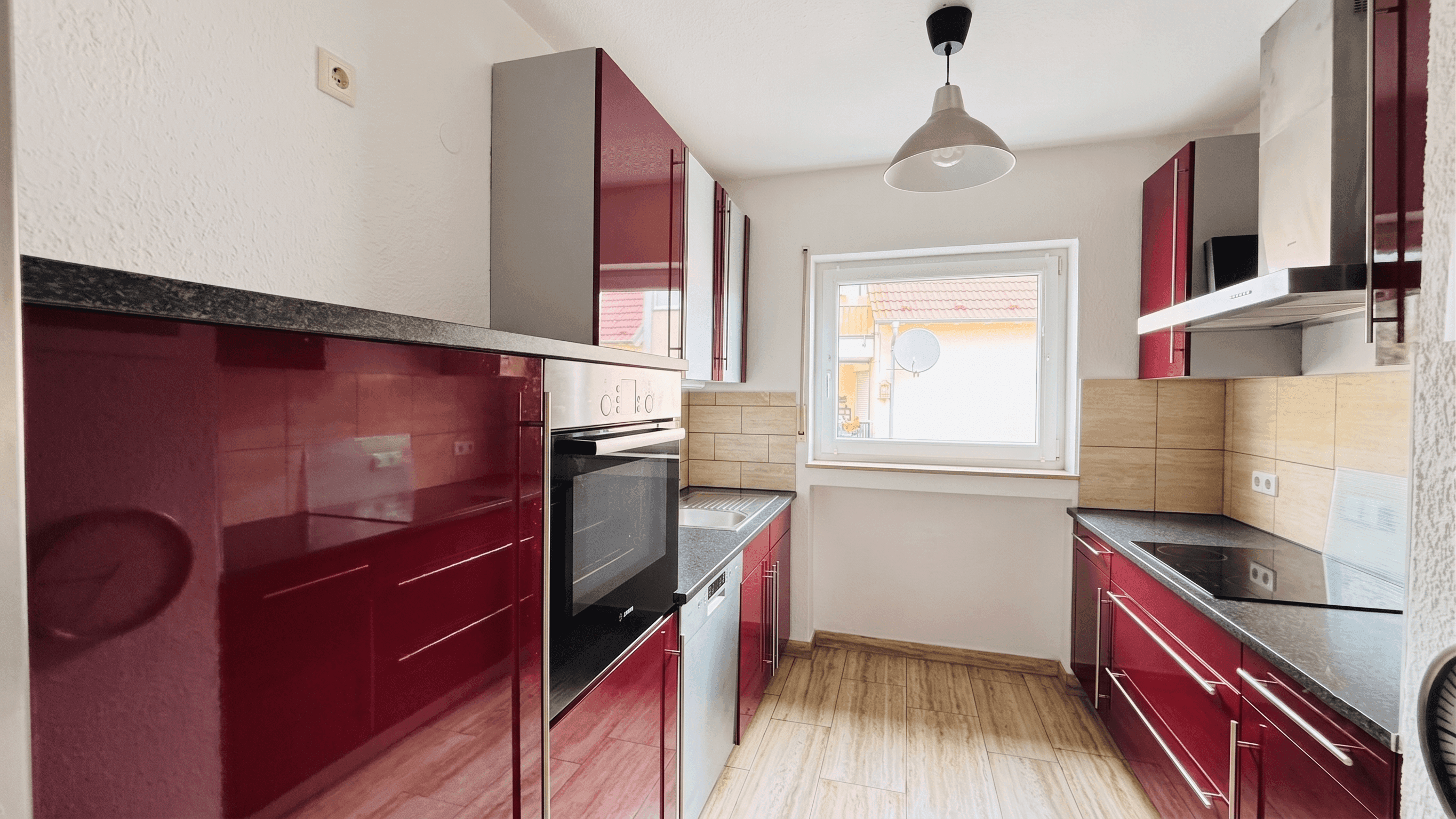Modern 3-Bedroom Apartment with Garage near Clay
