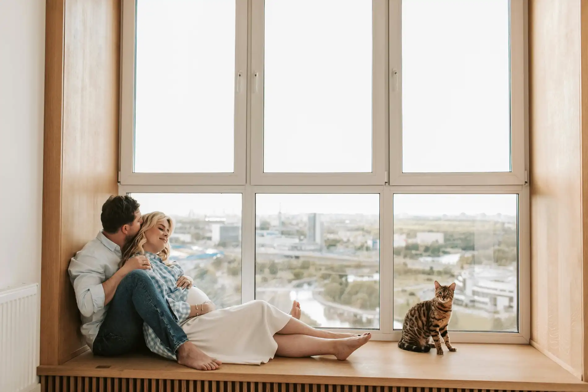 Neues Zuhause mit einem glücklichen Paar