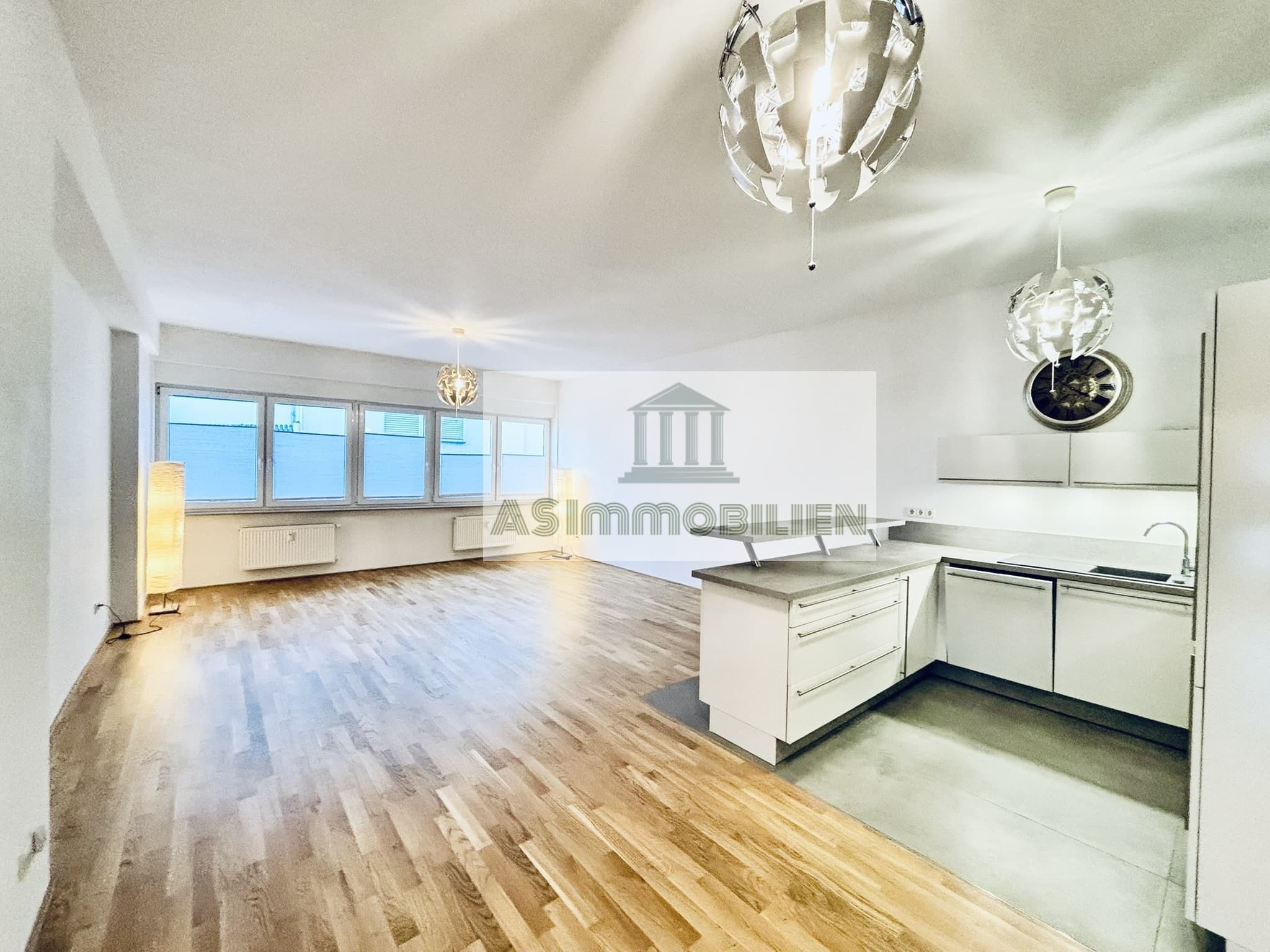 AS IMMOBILIEN: Hofheim-Wallau 189sqm spacious 3-br condo garage carport fitted kitchen 12min to Clay