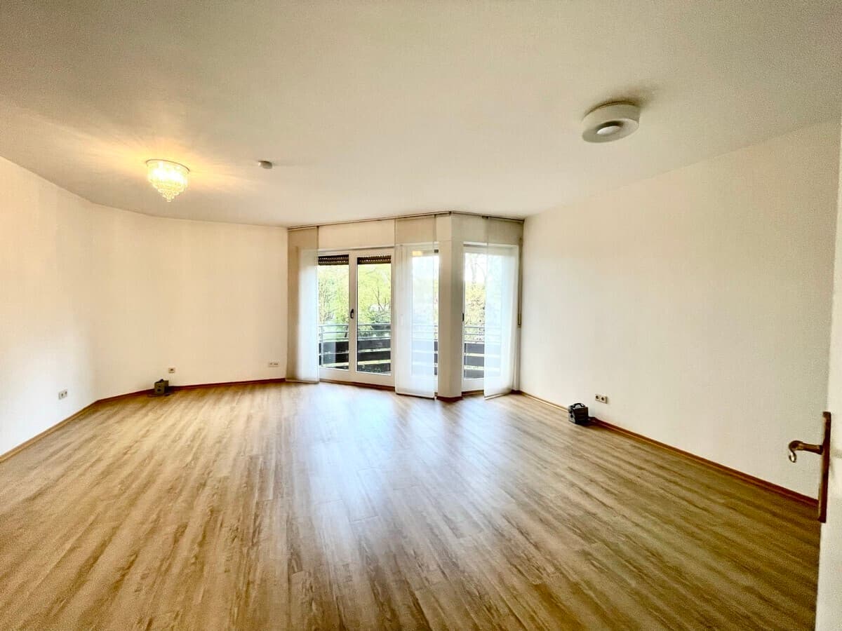 AS IMMOBILIEN: Ihr neues Zuhause in Wiesbaden-Aukamm stilvolles RMH mit Platz für die ganze Familie