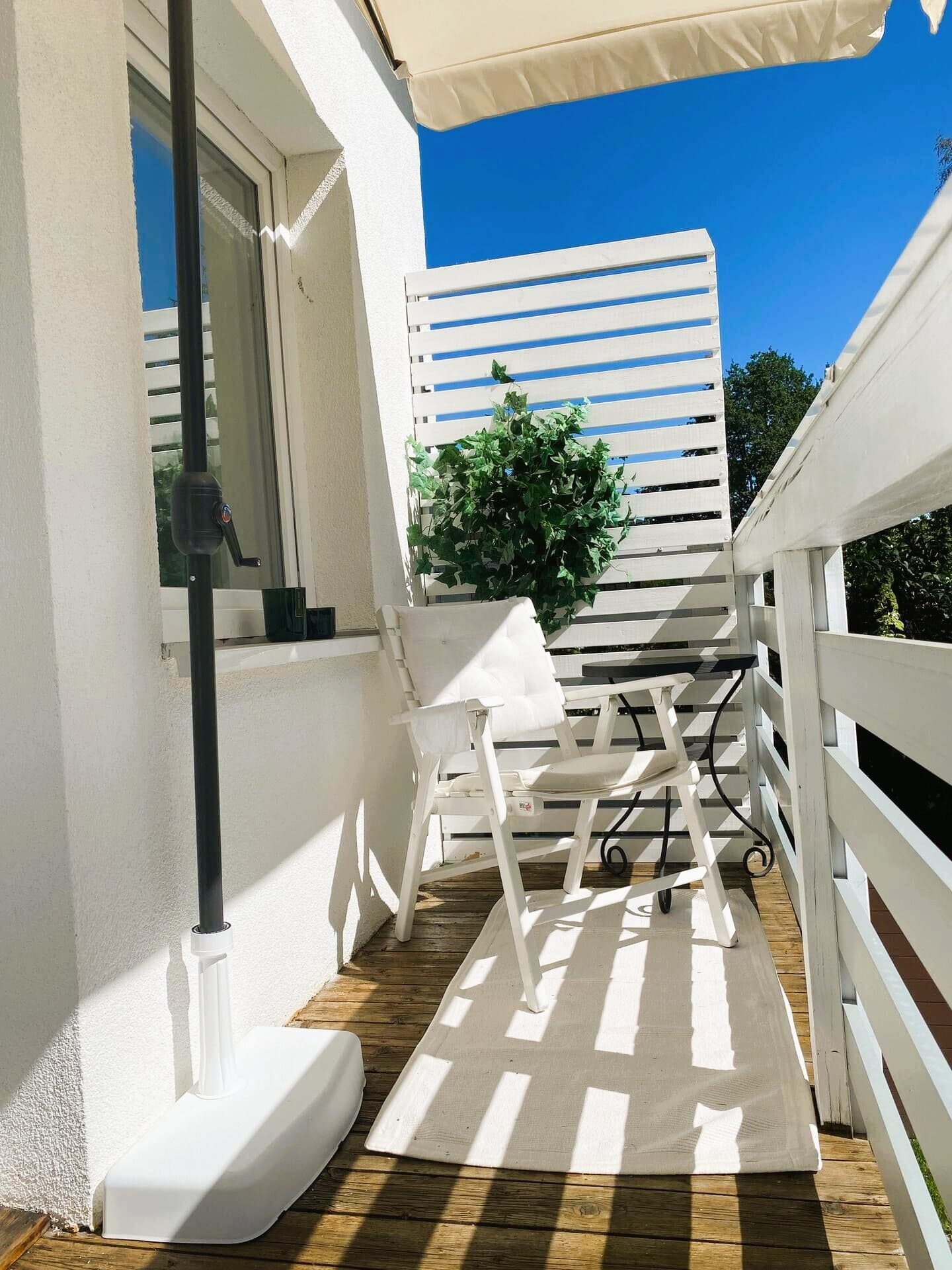 AS IMMOBILIEN: fully furnished duplex condo 3br 3 bath garage fitted kitchen - Wiesbaden Breckenheim