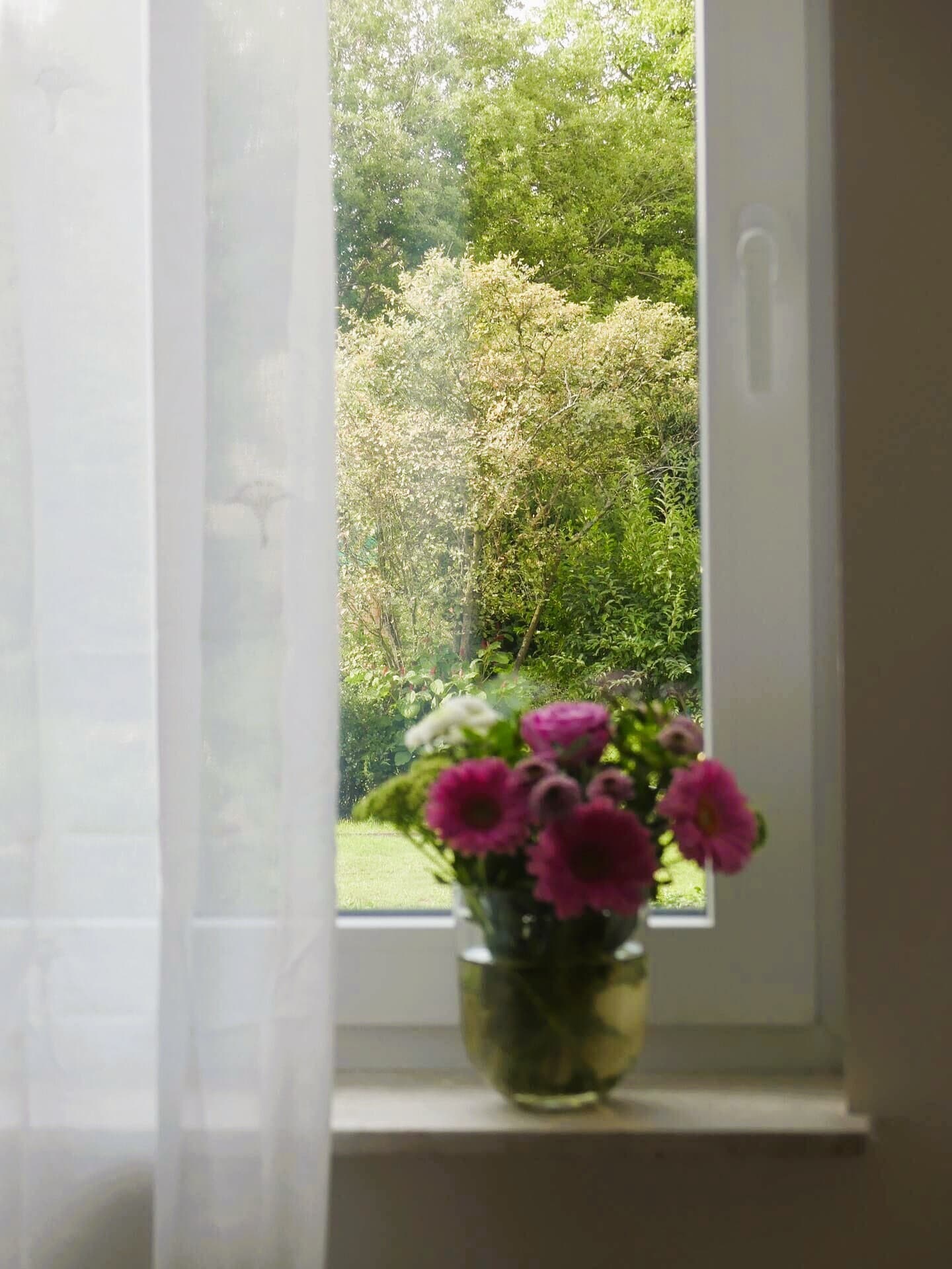 AS IMMOBILIEN: fully furnished duplex condo 3br 3 bath garage fitted kitchen - Wiesbaden Breckenheim