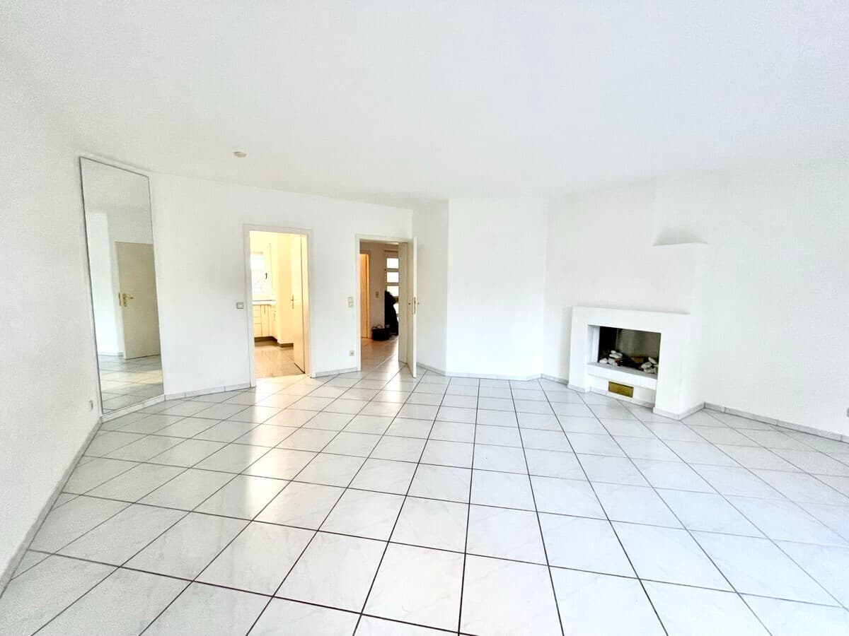 AS IMMOBILIEN: Ihr neues Zuhause in Wiesbaden-Aukamm stilvolles RMH mit Platz für die ganze Familie