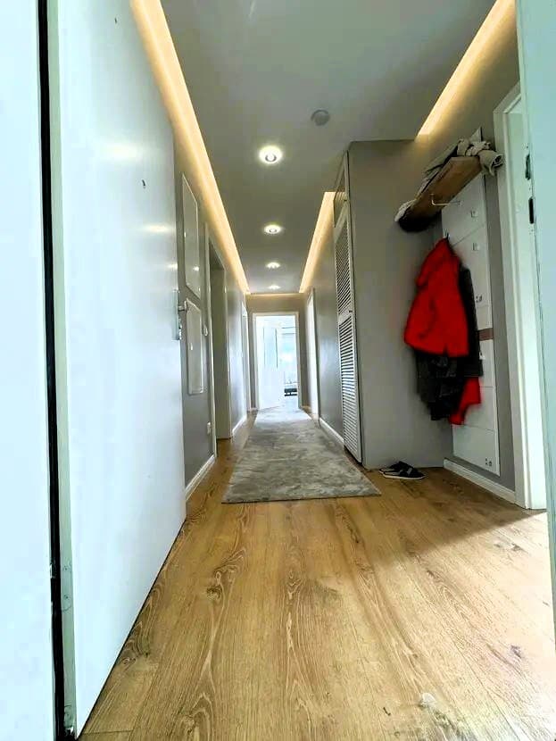 AS IMMOBILIEN: Modern, fully Furnished 4-Room Apartment with Balcony in Wiesbaden-Kohlheck