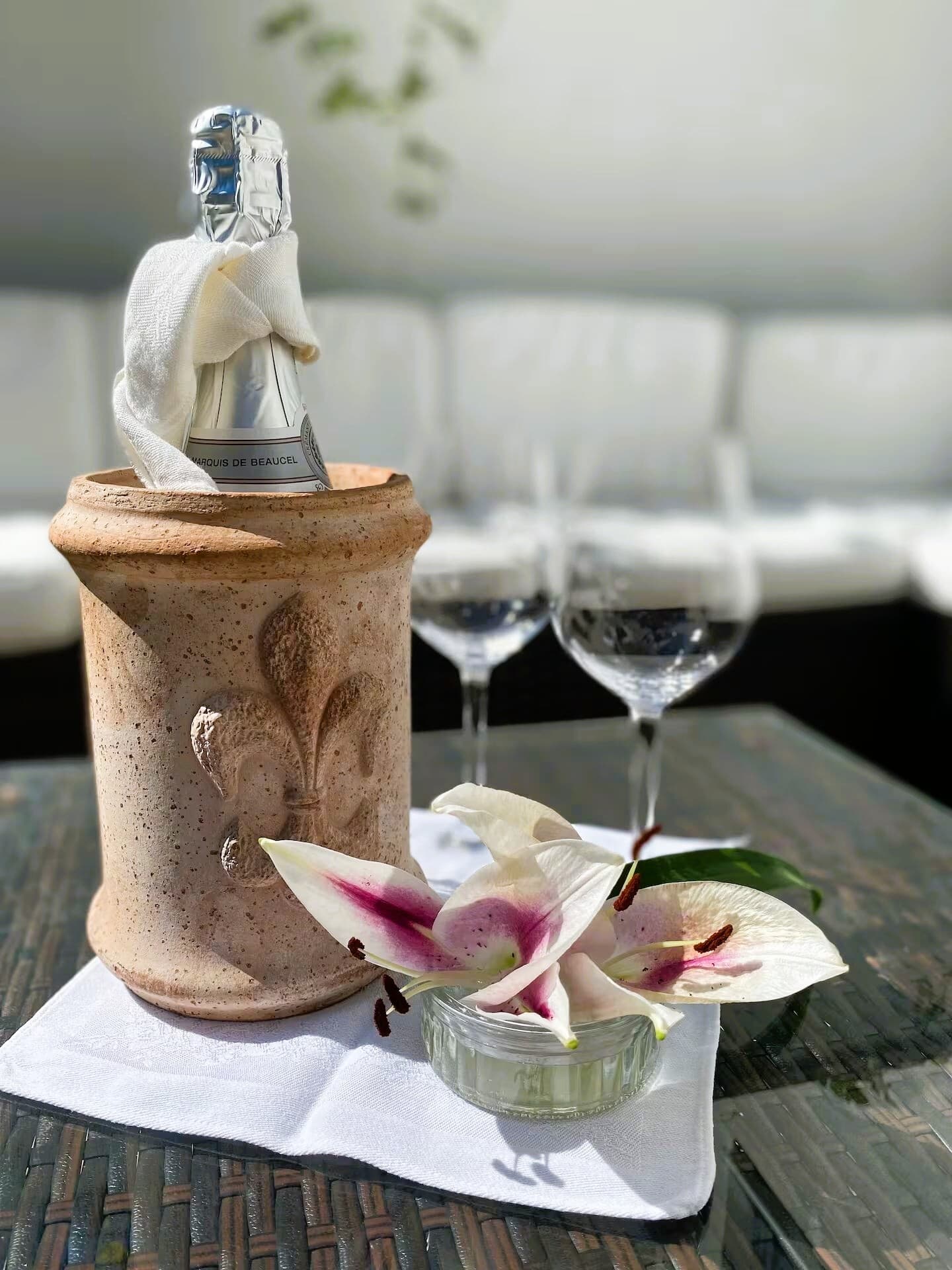 AS IMMOBILIEN: fully furnished duplex condo 3br 3 bath garage fitted kitchen - Wiesbaden Breckenheim