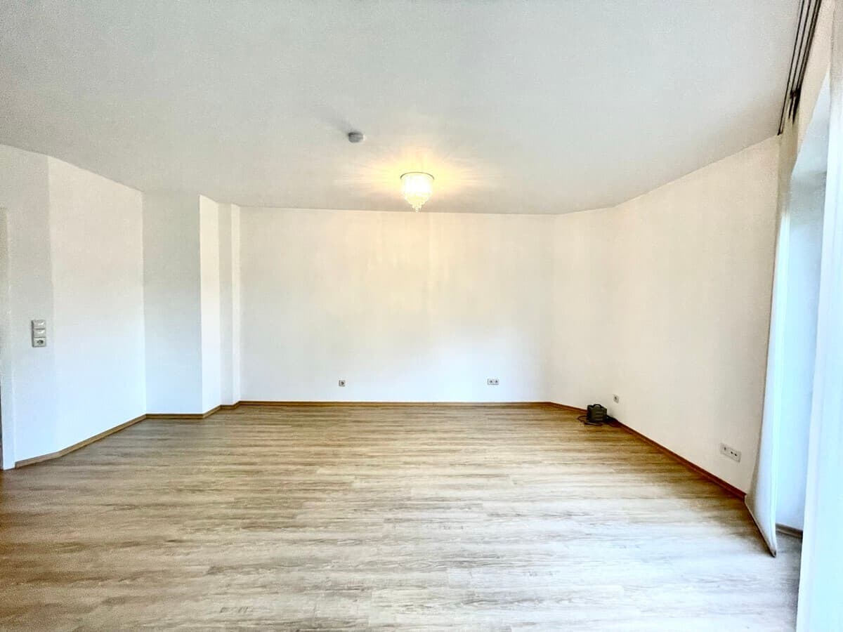 AS IMMOBILIEN: Ihr neues Zuhause in Wiesbaden-Aukamm stilvolles RMH mit Platz für die ganze Familie