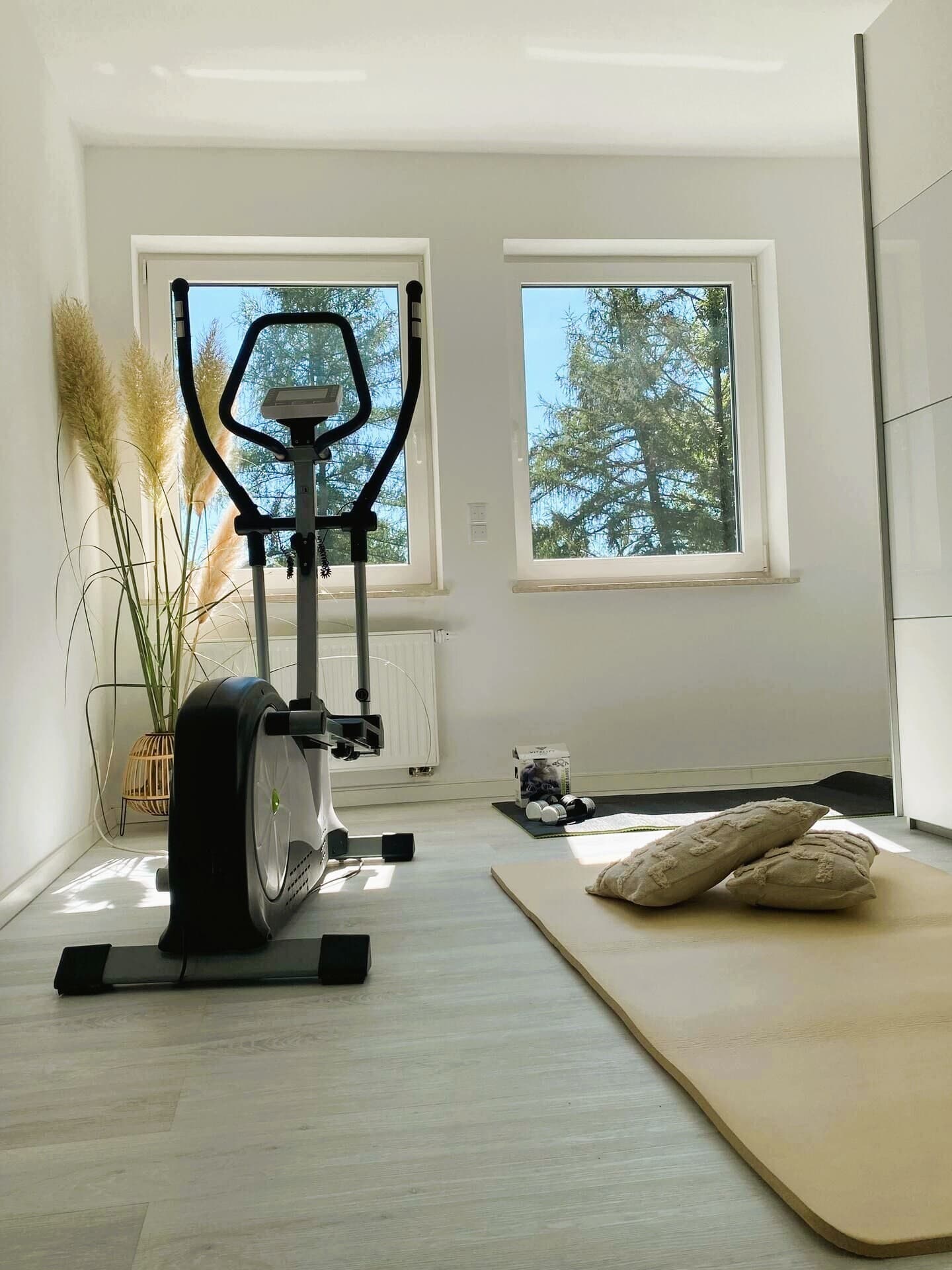 AS IMMOBILIEN: fully furnished duplex condo 3br 3 bath garage fitted kitchen - Wiesbaden Breckenheim